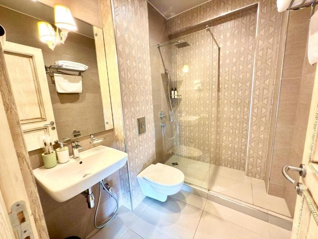 Картинка Grand Hotel Mimino 4*