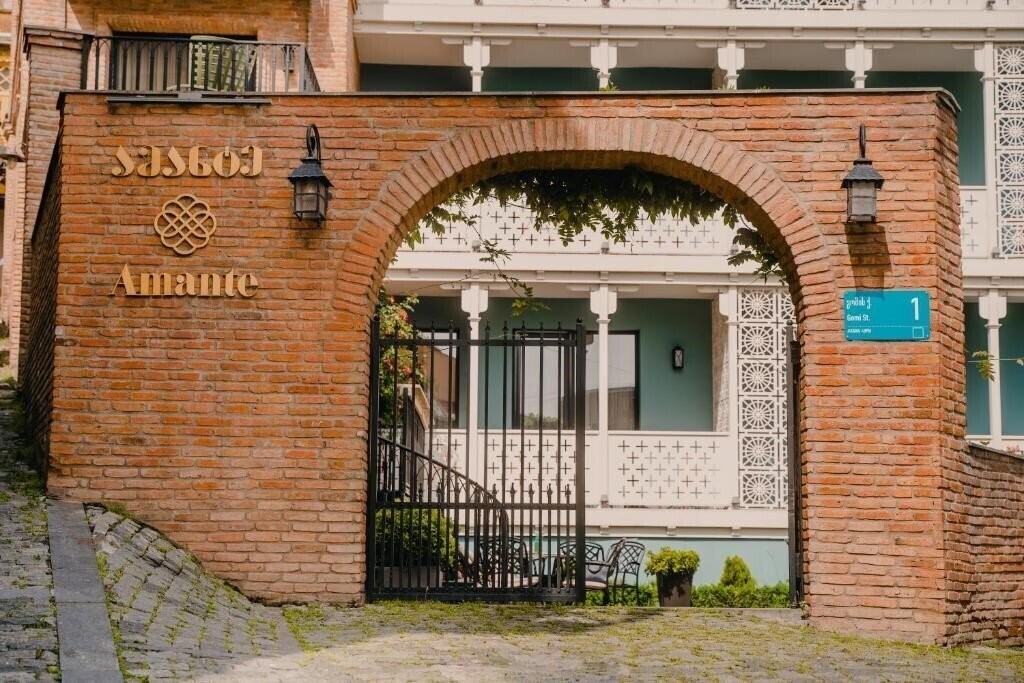 Отель Amante Narikala 4*