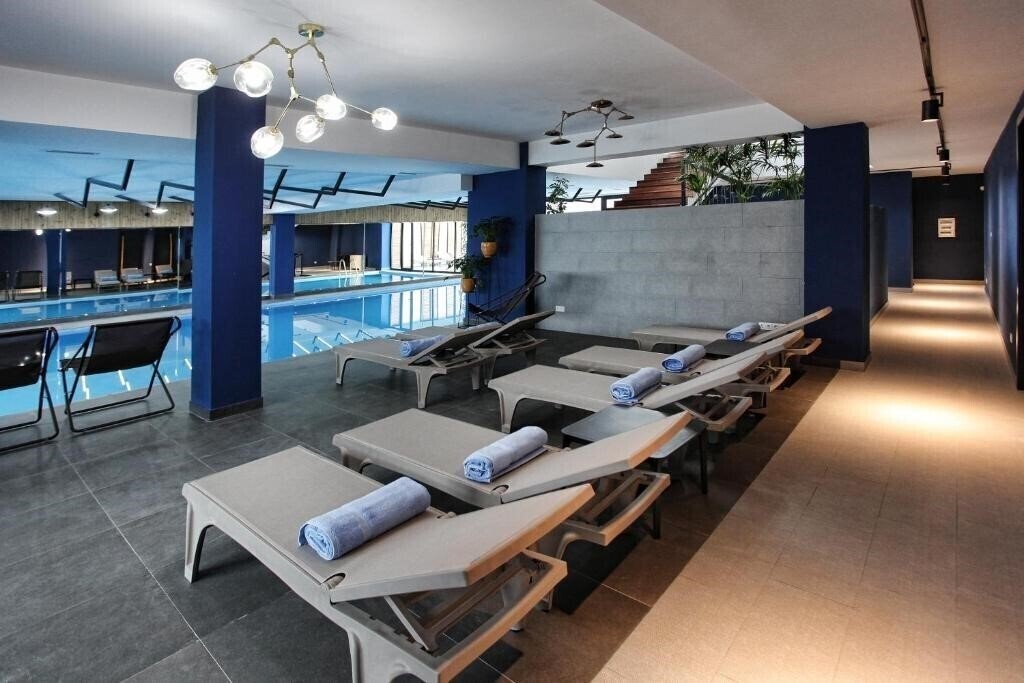 Фотографія Lm Club Hotel 3*