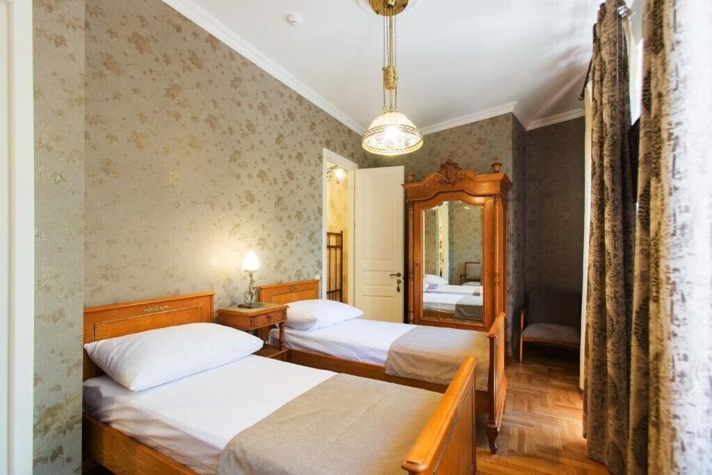 Фото Bloom Boutique Hotel 3*