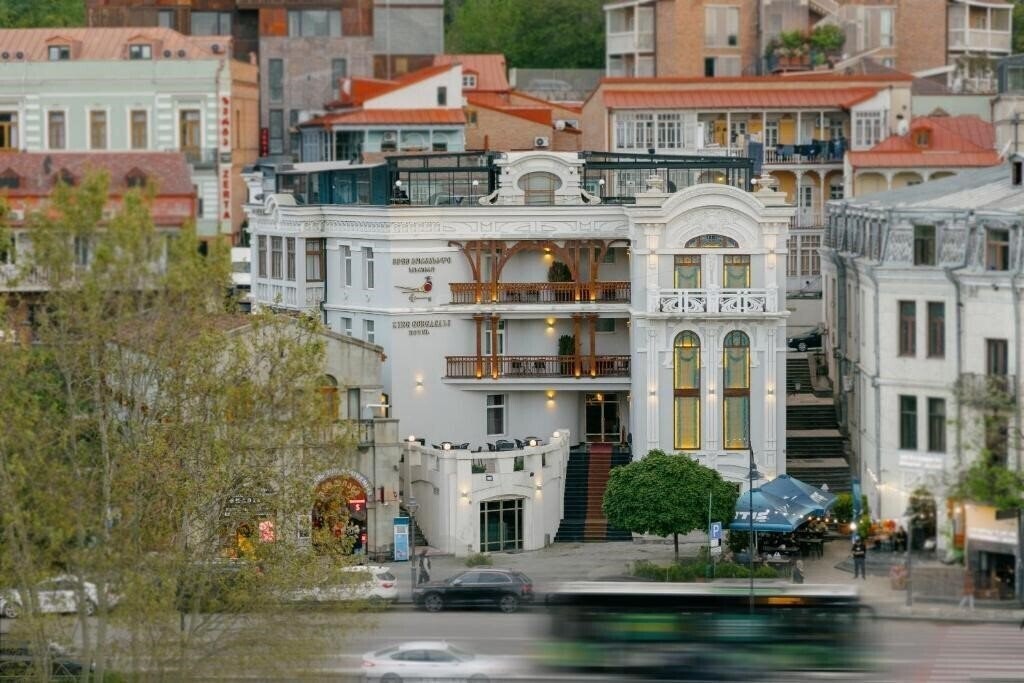 Отель King Gorgasali Hotel 4*