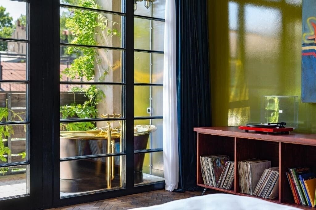 Картинка Stamba Hotel 5*