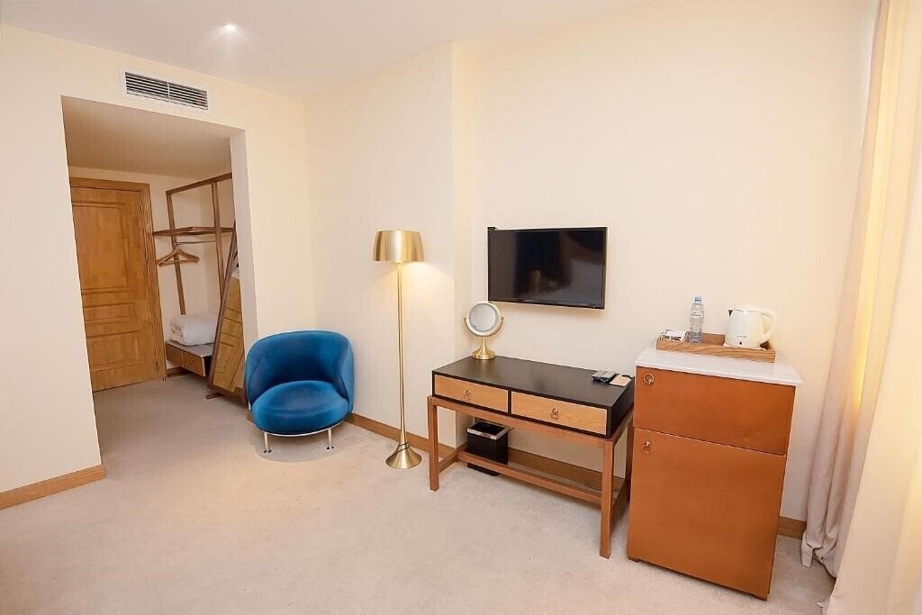 Изображение Folk Boutique Hotel 4*