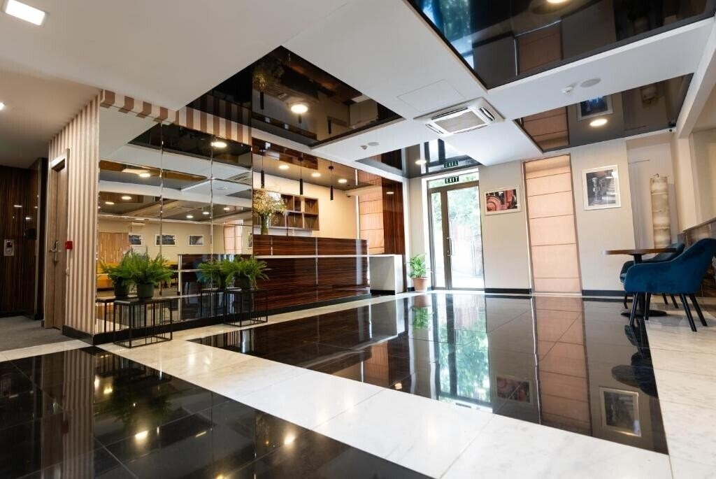 Фото Gallery Inn 4*