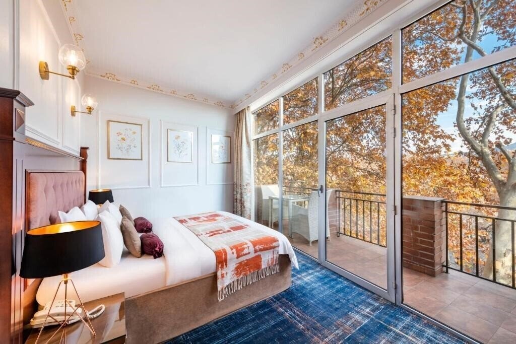 Фотографія Hotel Riverside Tbilisi 4*