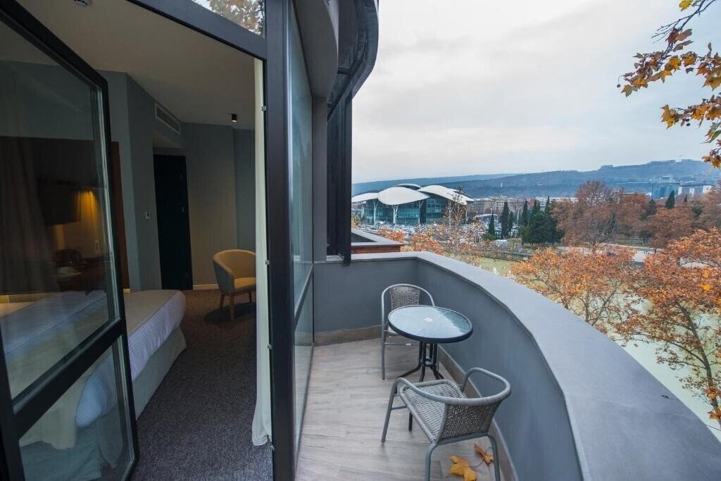 Отель River View Hotel 4*