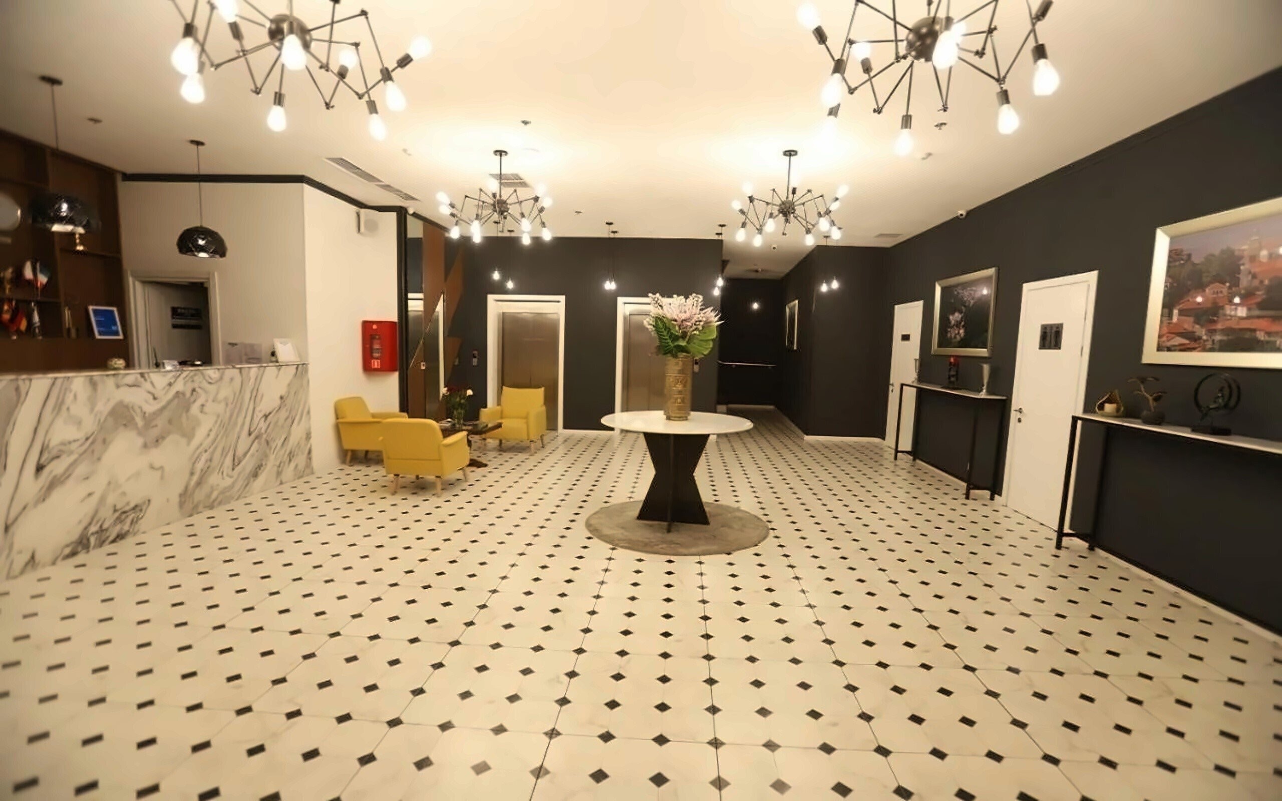 Фото Bricks Hotel Tbilisi 4*