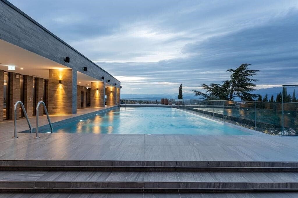 Готель Tsinandali Estate, A Radisson Collection Hotel 5*