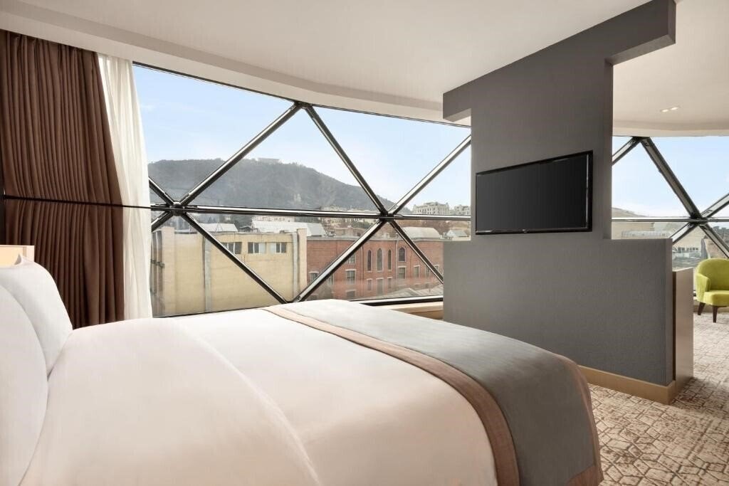 Фотографія Wyndham Grand Tbilisi 5*