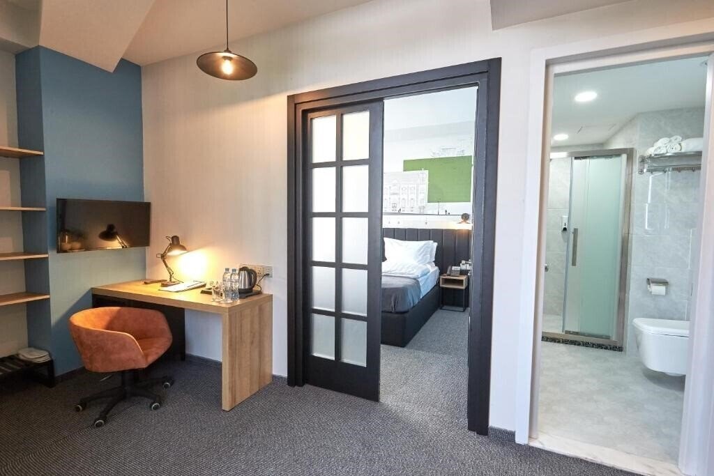 Фотография Graphica Tbilisi Hotel 3*