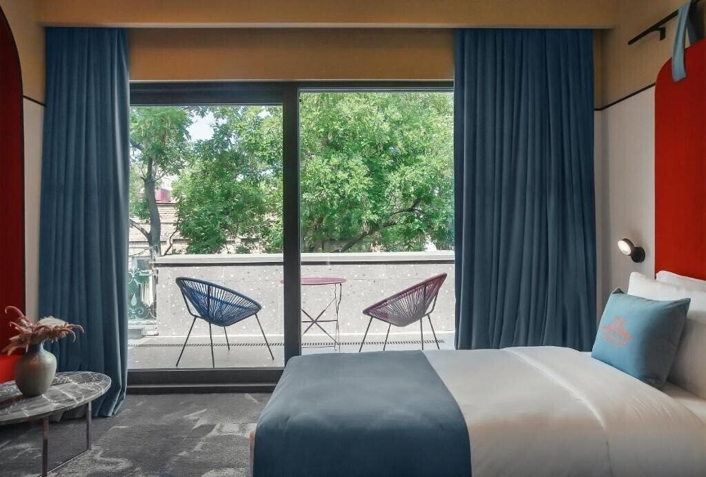 Фото Heritage Hotel & Suites 4*