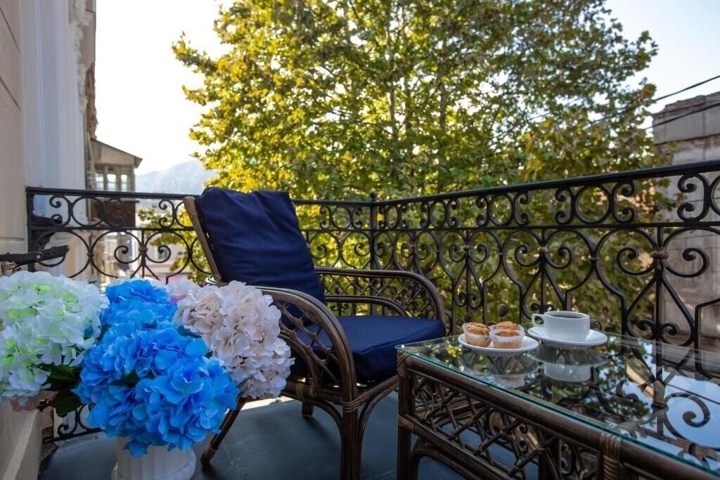 Отель Royal Inn 4*