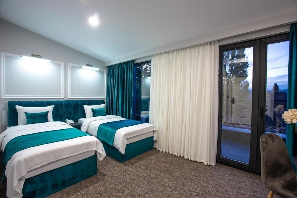 Фотографія Royal Inn 4*