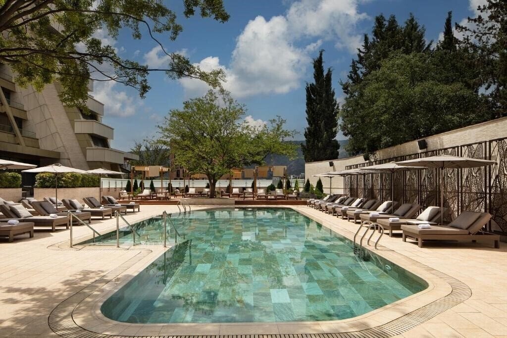 Фото Sheraton Grand Tbilisi Metekhi Palace 5*
