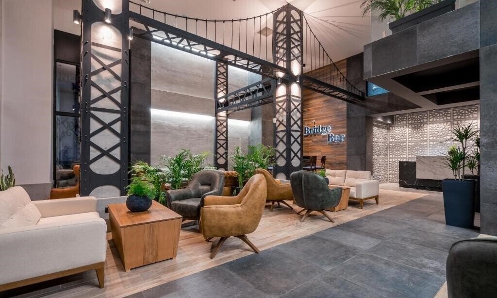 Отель Bridge Boutique Hotel Tbilisi 4*