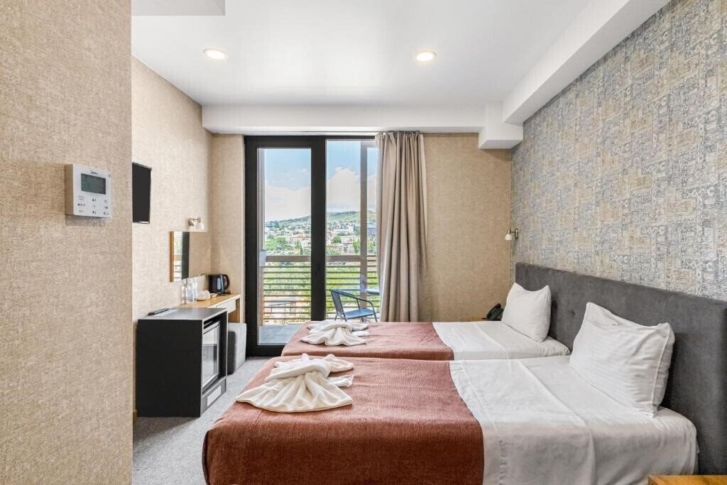 Изображение Brooch Hotel 4*