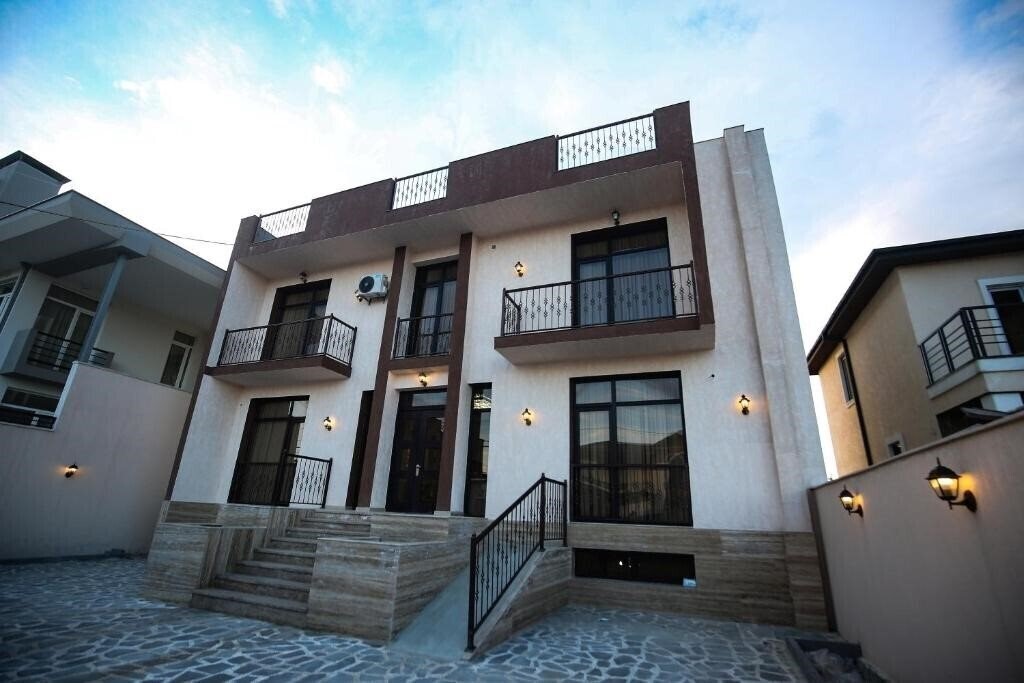 Готель Tbilisi Sea Hotel.. 3*