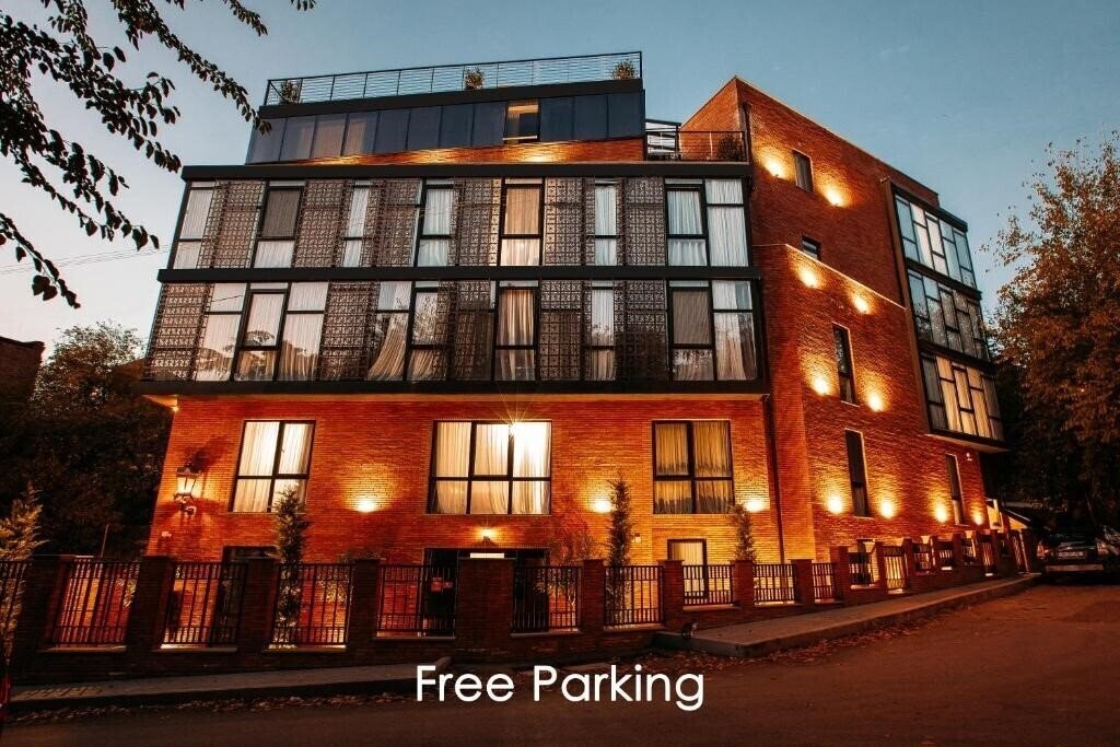 Готель Address Boutique 4*