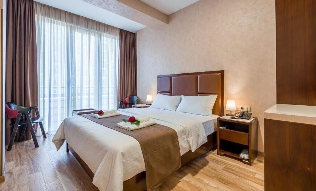 Фото Aura Hotel 3*