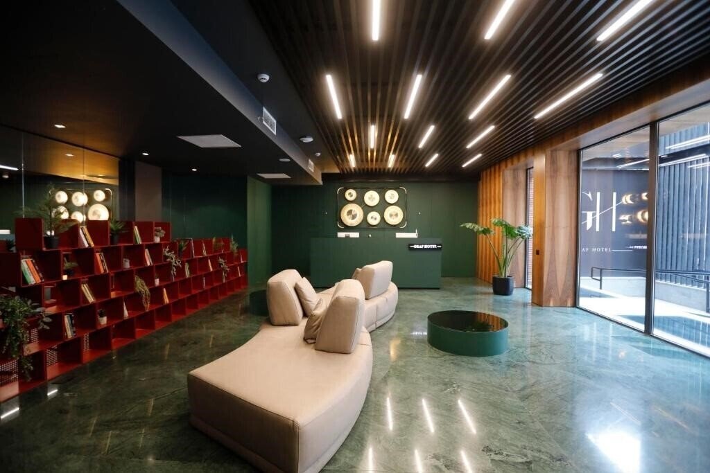 Отель Graf Hotel 4*