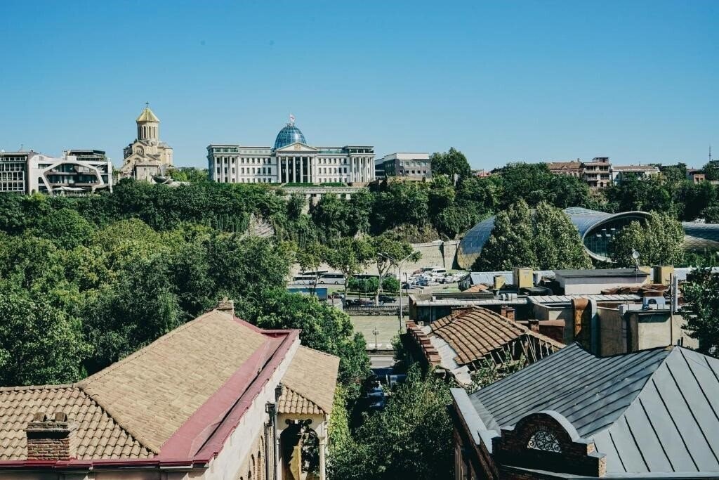 Фотографія The House Hotel Old Tbilisi 4*
