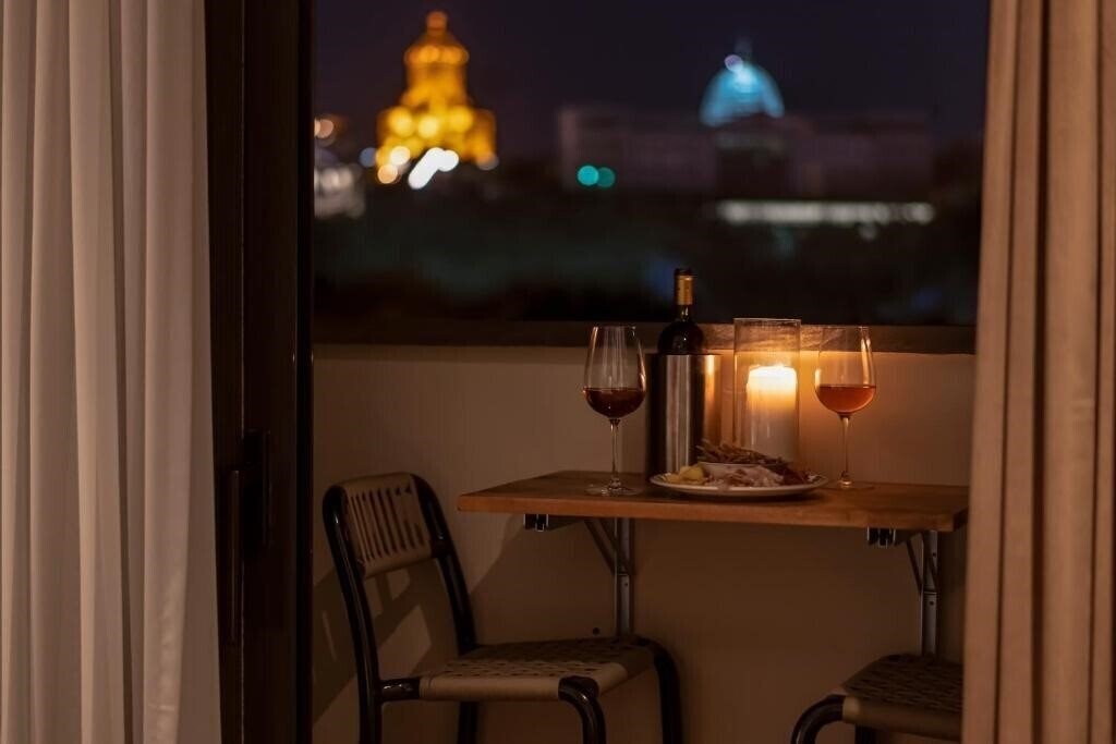 Фотографія The House Hotel Old Tbilisi 4*