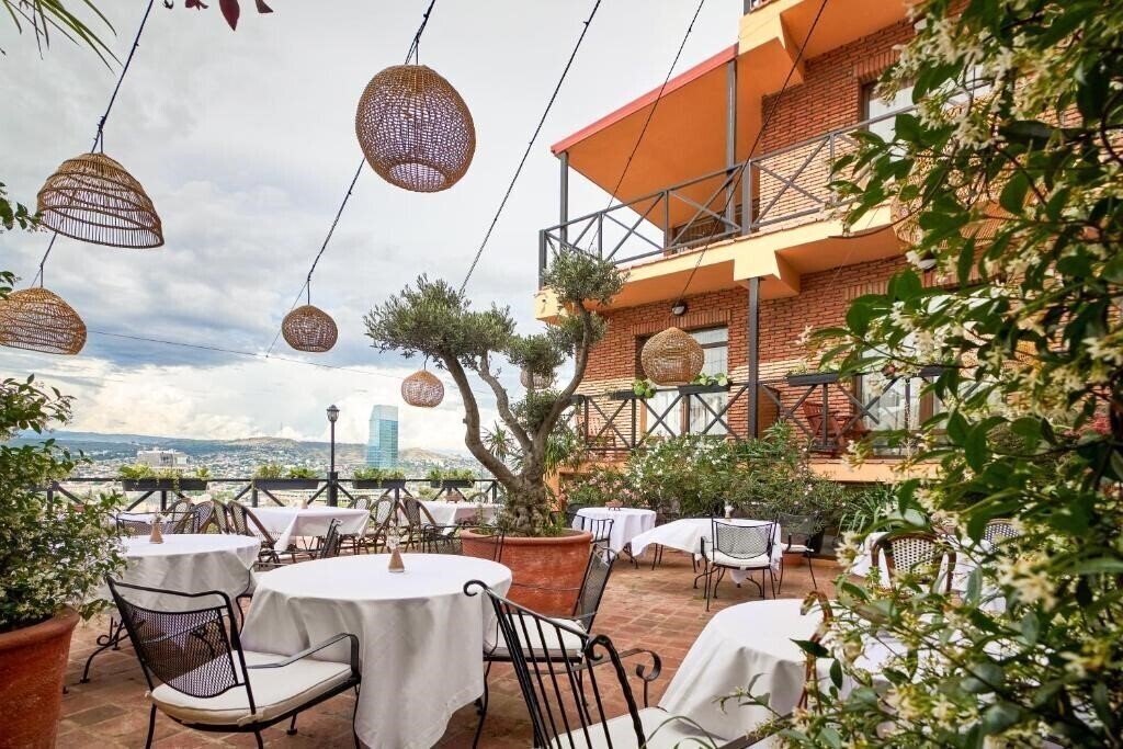 Отель Ginger Hotel 4*