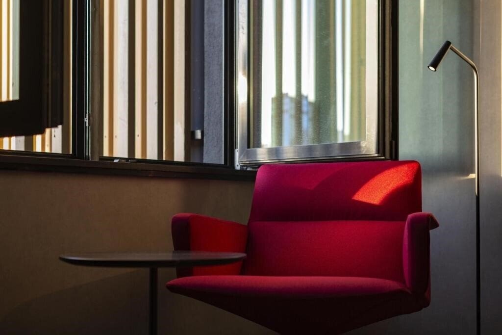 Фотографія Radisson Red Tbilisi 4*