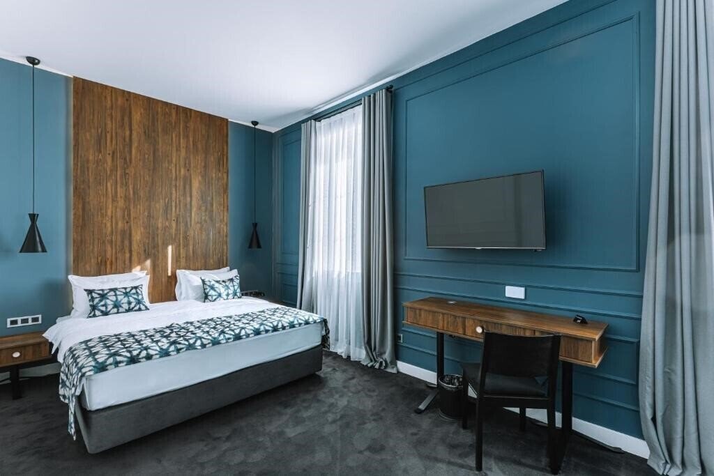 Готель Twenties Hotel 4*