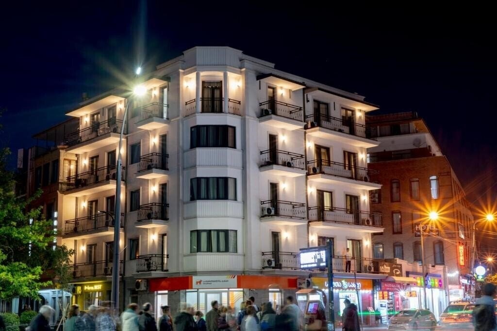 Готель Best Tbilisi 3*