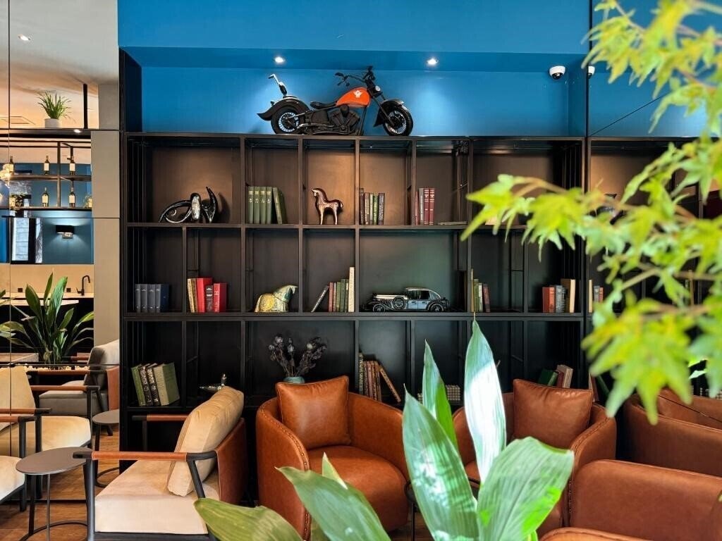 Отель Tbilisi Edition - Design Hotel 5*