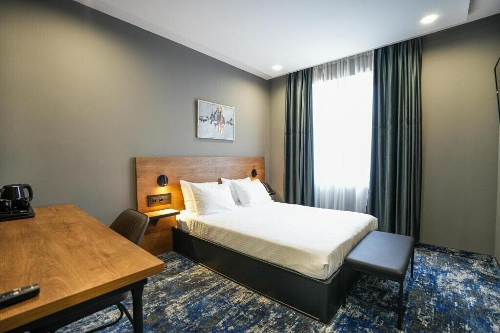 Картинка Splendid Tbilisi 4*