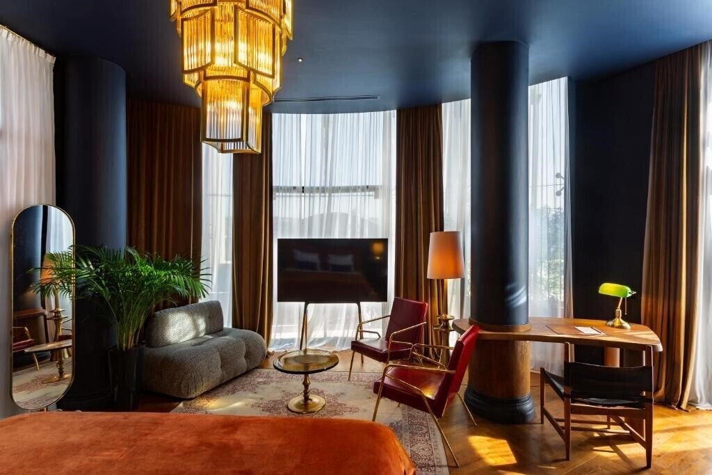 Зображення Zorba&Bond Hotel On The 8th 4*