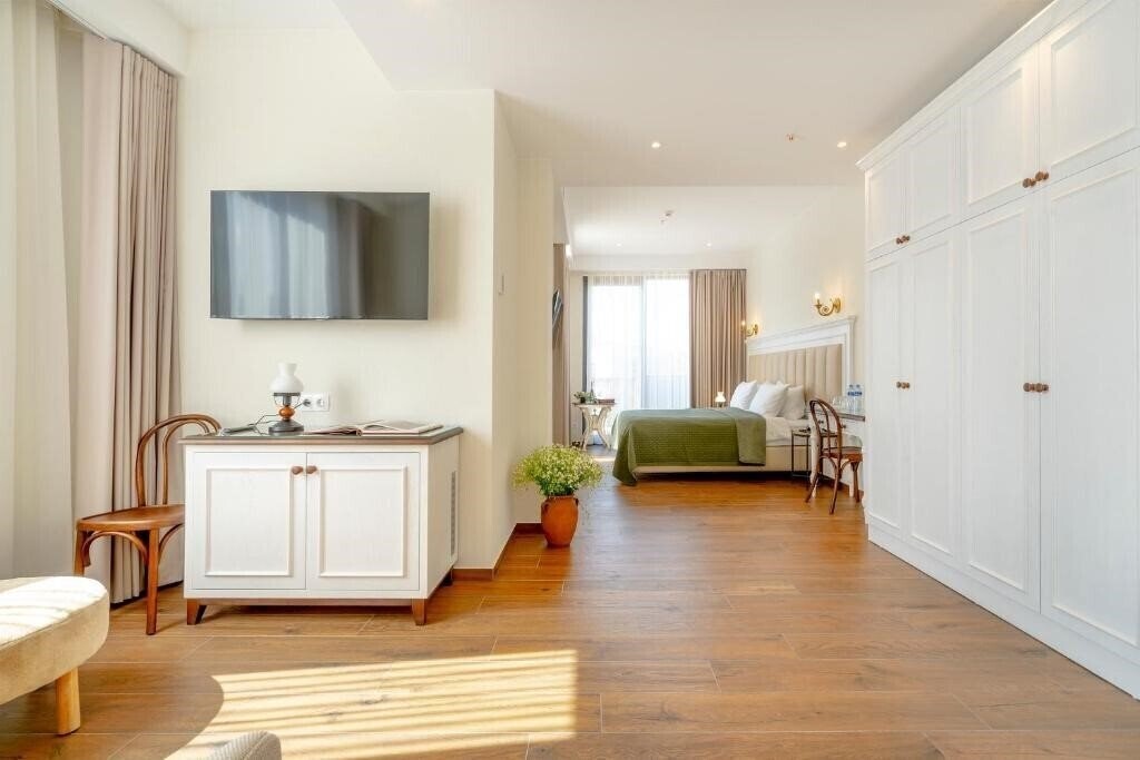 Картинка Iris Hotel 4*