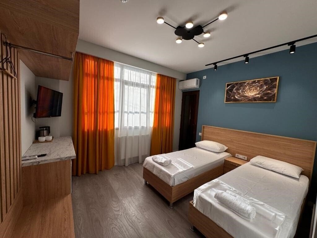 Фото Hotel Boutique Adam 3*