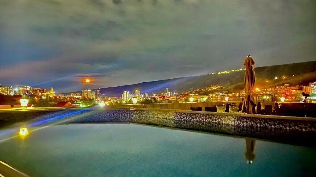 Изображение Mit Hotel Tbilisi 4*