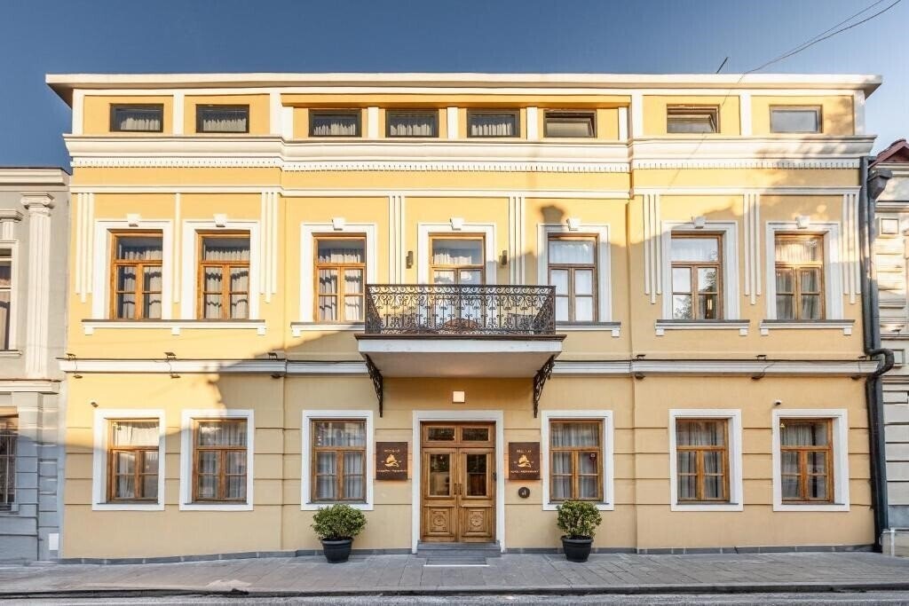 Фото The Blue Fox Hotel 4*