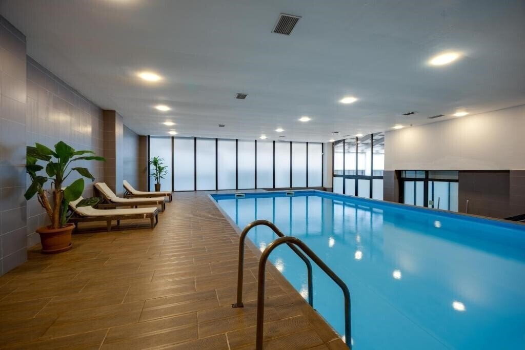 Отель Pine Astoria 5*