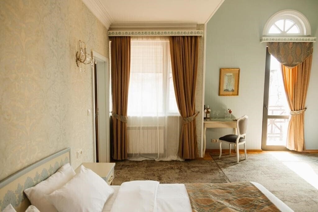 Готель Reikartz City Tbilisi 3*