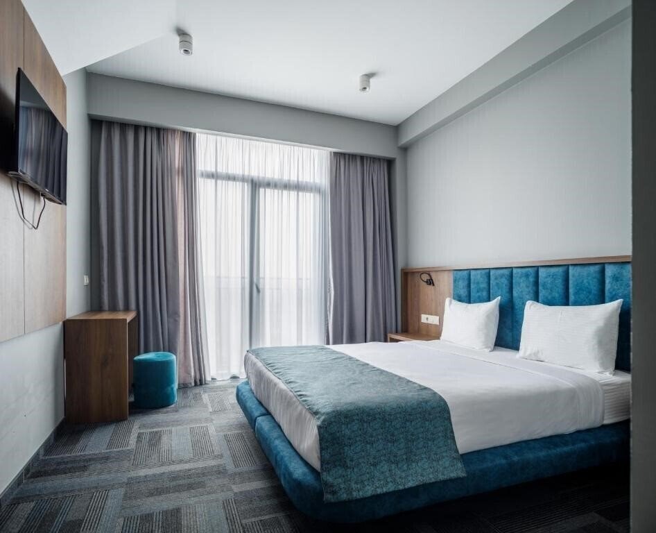 Отель Address Inn Hotel 4*