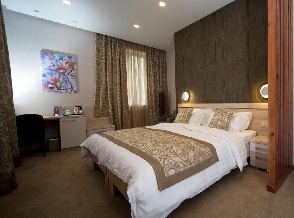 Отель Iberia Didube Hotel 5*