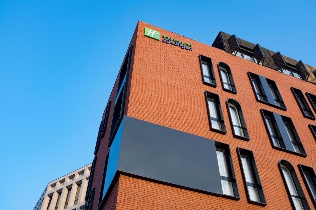Фотография Holiday Inn Express 4*