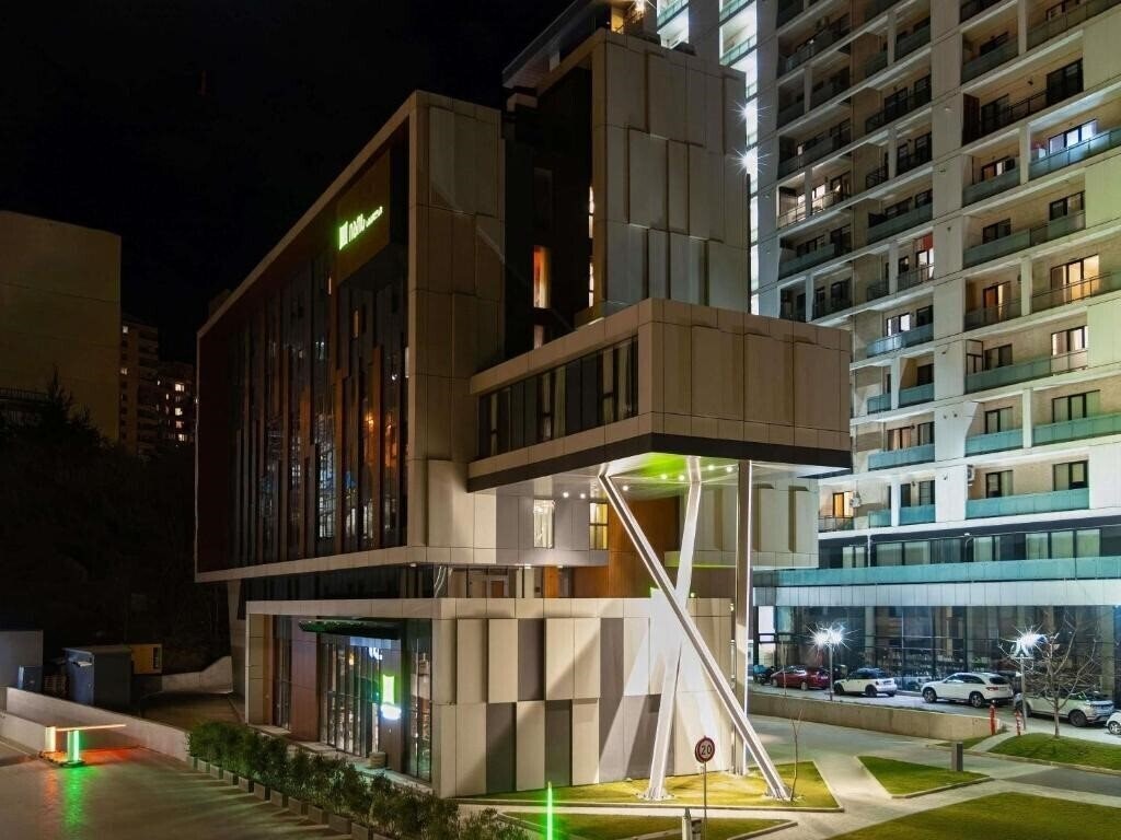 Готель Ibis Styles Tbilisi Mziuri Park 4*