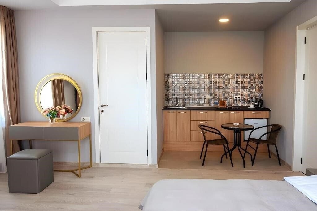 Фото Tbilisi Mare Guest House 3*