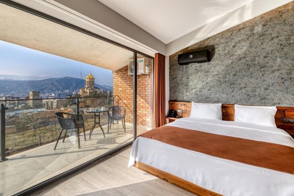 Фото Ivy Hotel 4*