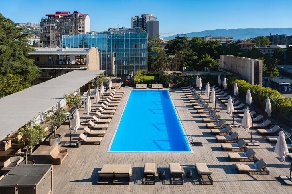 Отель Holiday Inn Tbilisi 4*