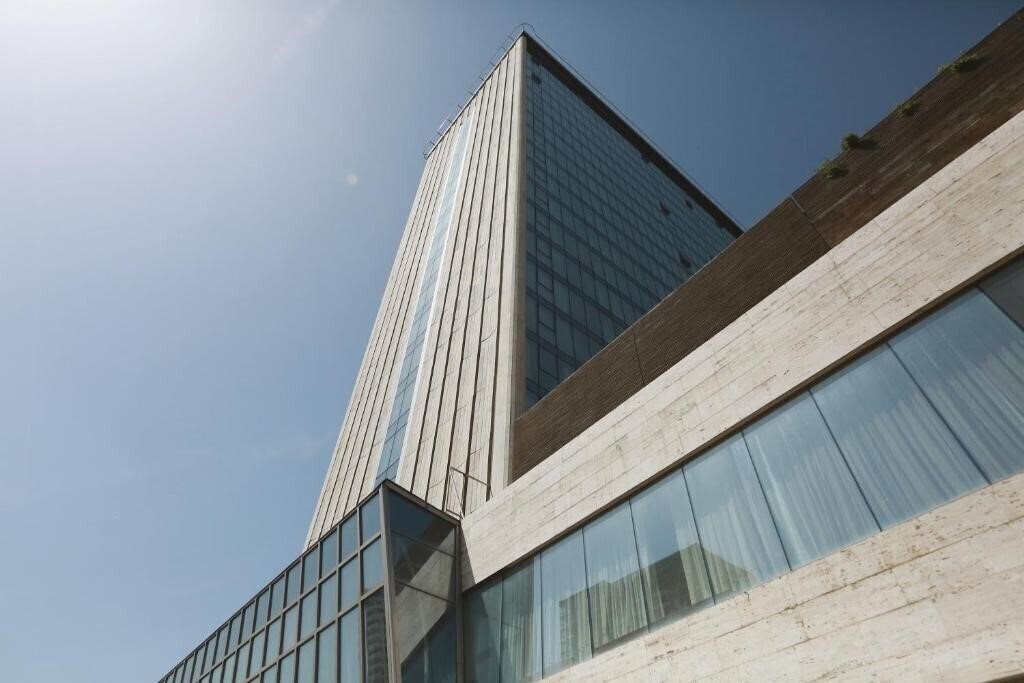 Фото Holiday Inn Tbilisi 4*