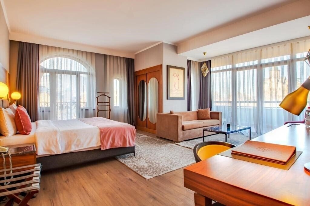 Зображення Tiflis Palace 4*
