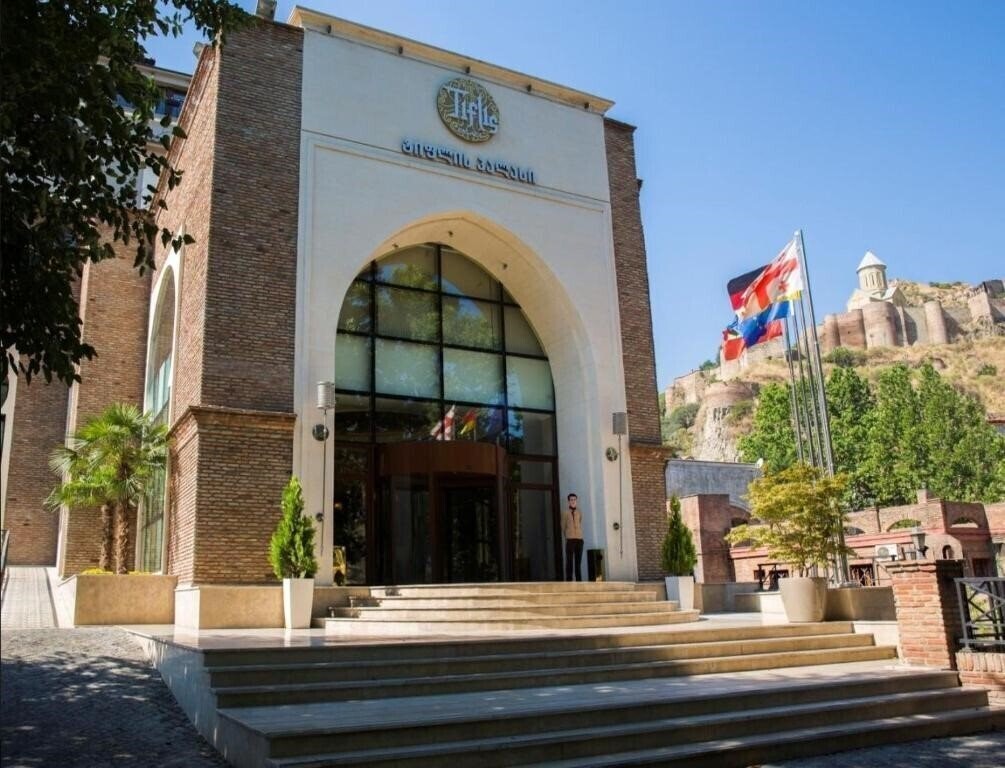 Готель Tiflis Palace 4*