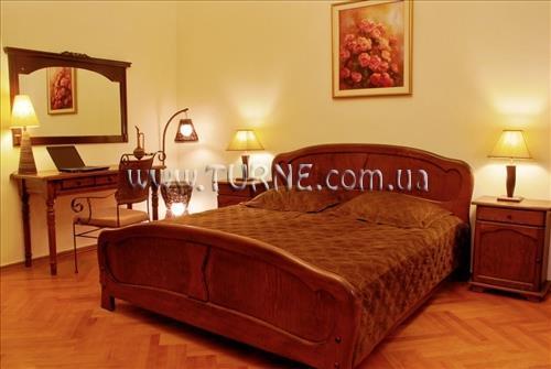 Фотографія British House 4*